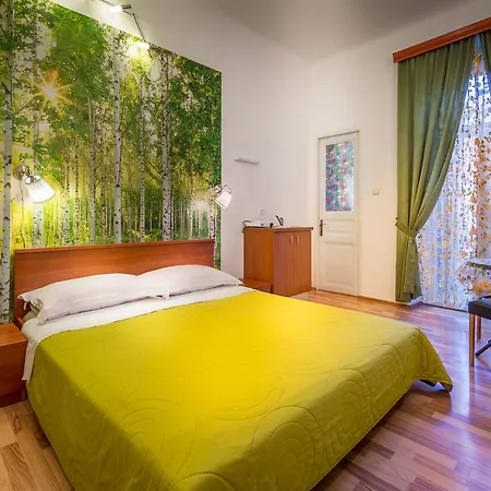 Guest house Center Demetrova Rijeka
