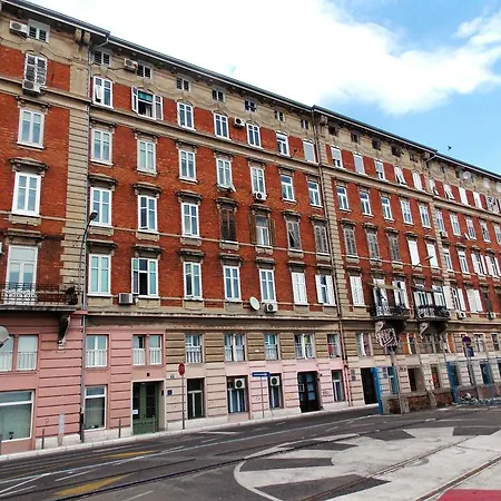 Pensjonat Center Demetrova